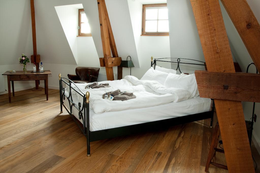Domaine De La Fauconnie Hotell Campsegret Rom bilde